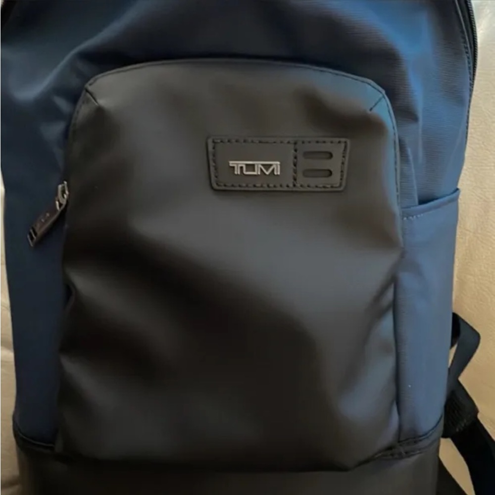Authentic TUMI Black/Blue Leather Backpack 🎒